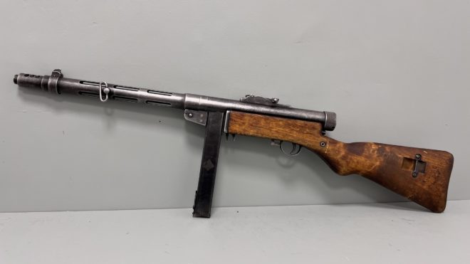 Pistolet samopowtarzalny SUOMI KP31 SJR kal.9x19 /MKB-028/