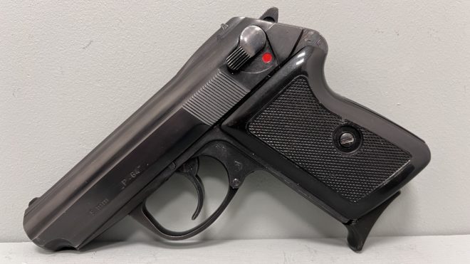 Pistolet P-64 kal. 9x18 Klasyka PRL /MKB-026/