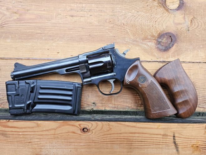 Rewolwer Dan Wesson M12 kal. 357 Mag Lufa 6 cali /MKB-042/ - obrazek 3