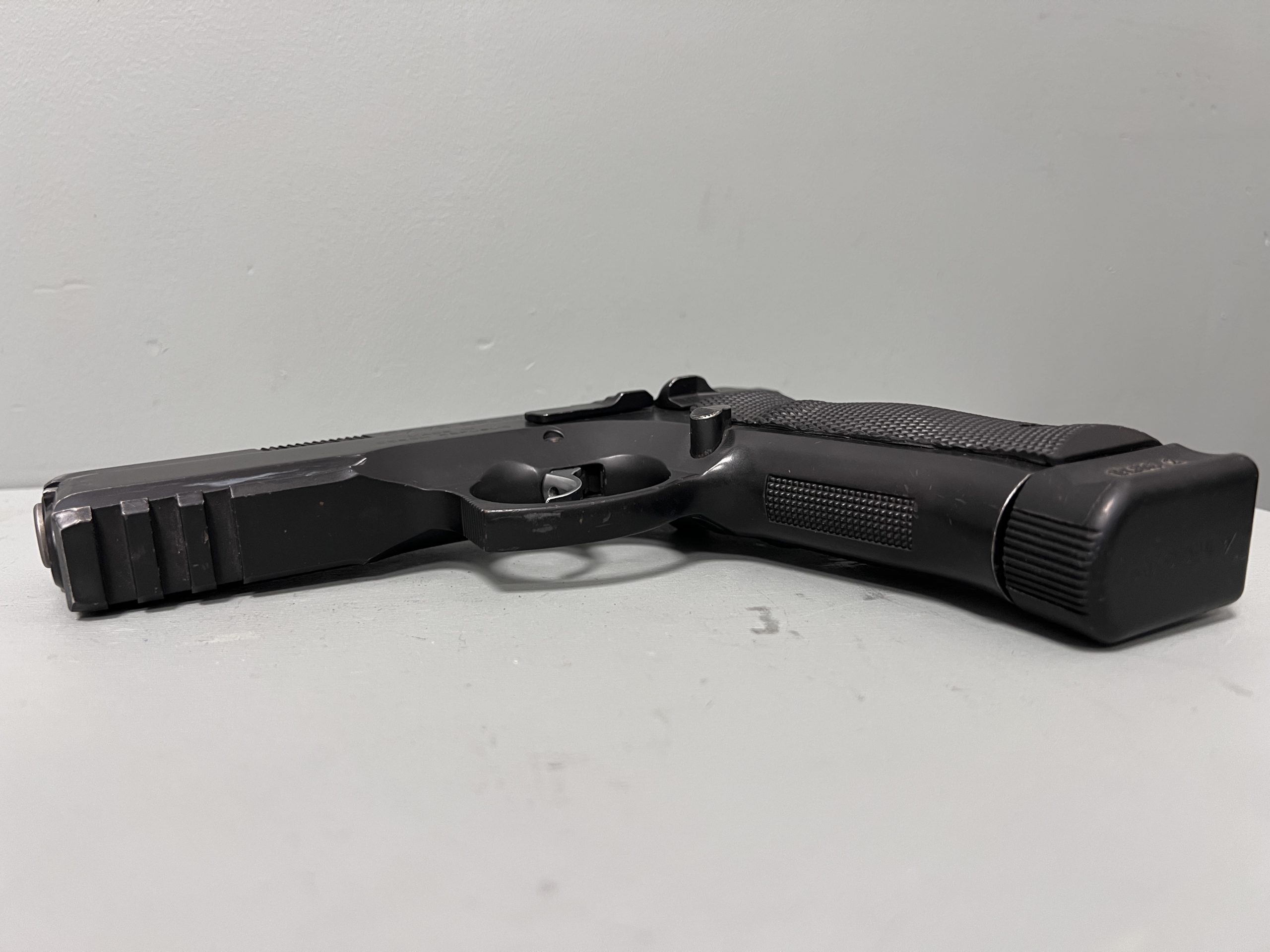CZ 75 SP-01 SHADOW 9x19 mm – Stan BDB, Walizka, 2 Magazynki Plus 2!/MKB-129/ - obrazek 11