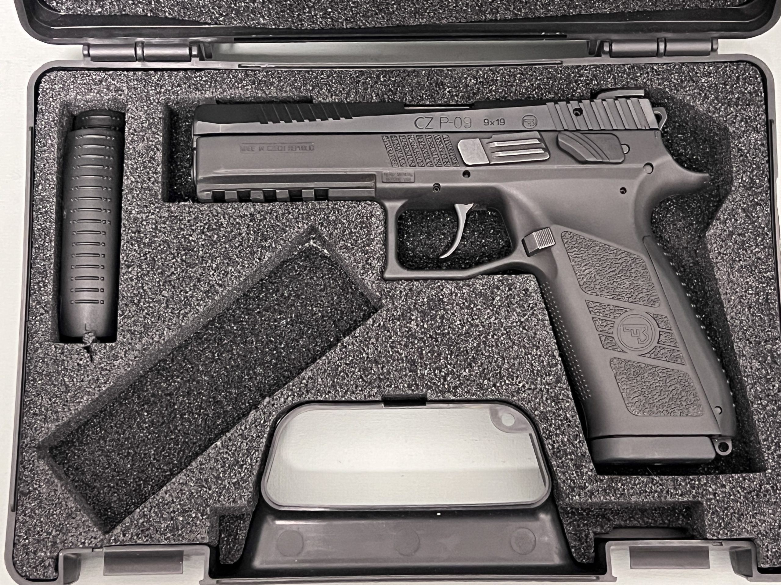 Pistolet CZ P-09, 9x19 mm, /MKB-131/