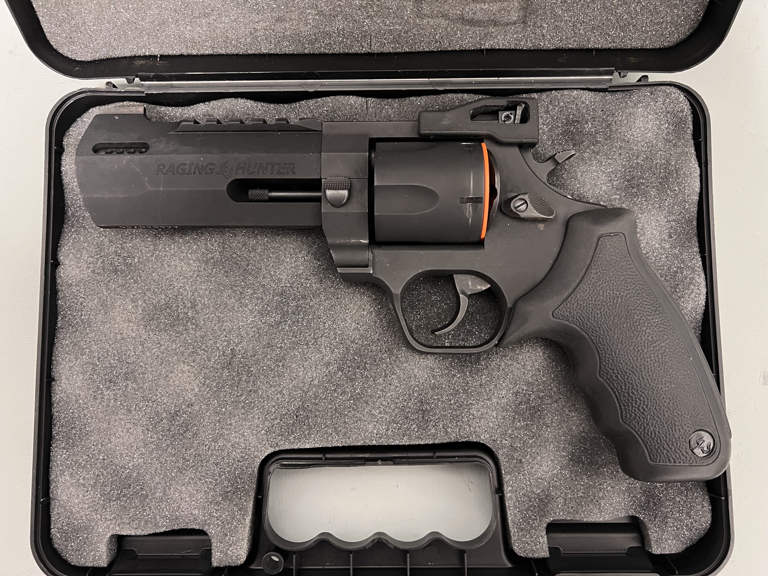 Rewolwer Taurus Raging Hunter .454 Casull, Lufa 5", /MKB-135/